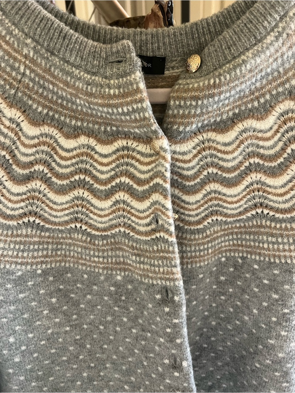 Ann Taylor Gray and Cream Patterned Button-Front Cardigan - Picture 4 of 5